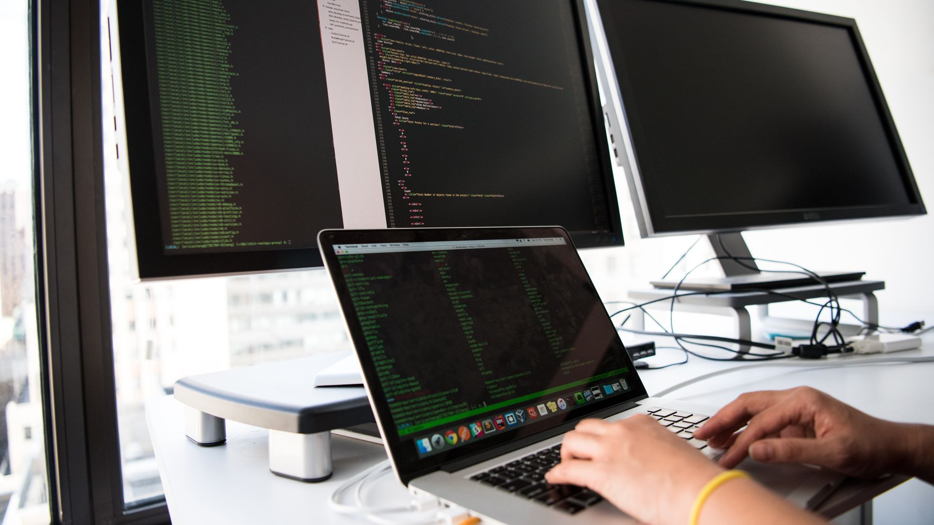 Développement web et applications sur mesure
